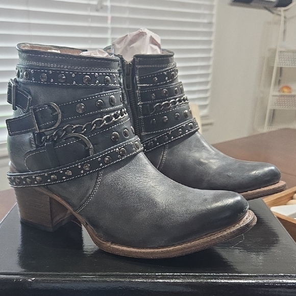 freebird Shoes - Freebird Sandra